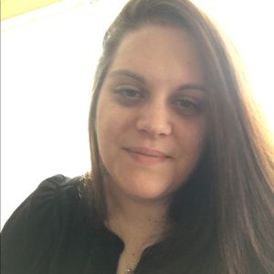 Meet your Posher, Raquel